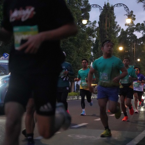Race photo from BAUR RUN 2025