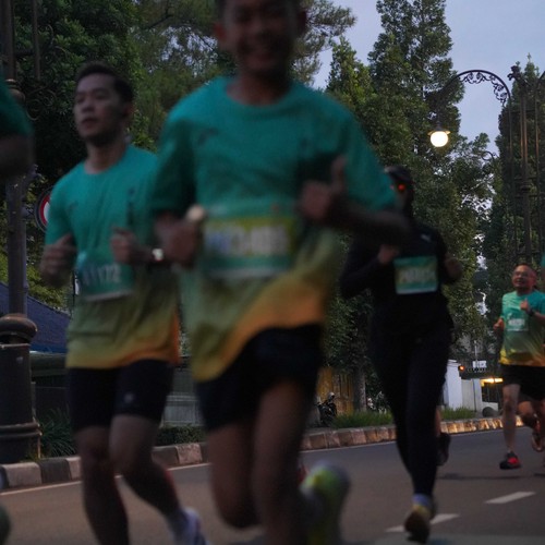 Race photo from BAUR RUN 2025
