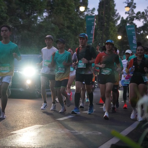 Race photo from BAUR RUN 2025