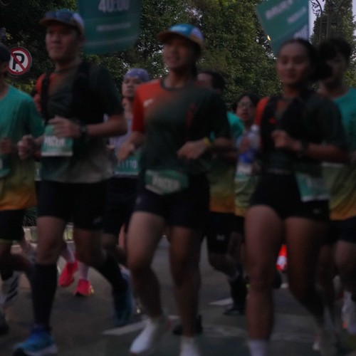 Race photo from BAUR RUN 2025