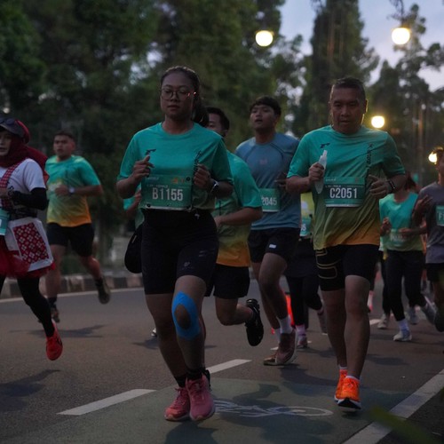 Race photo from BAUR RUN 2025