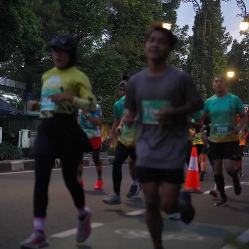 Race photo from BAUR RUN 2025