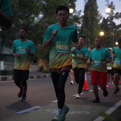 Race photo from BAUR RUN 2025