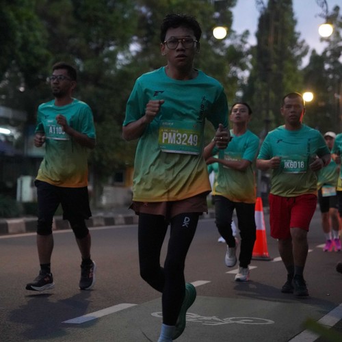 Race photo from BAUR RUN 2025