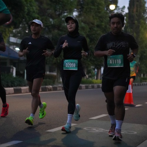 Race photo from BAUR RUN 2025