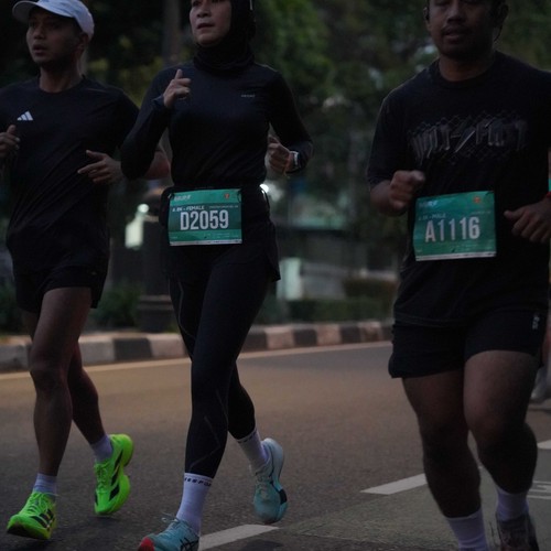 Race photo from BAUR RUN 2025