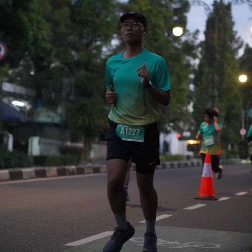 Race photo from BAUR RUN 2025