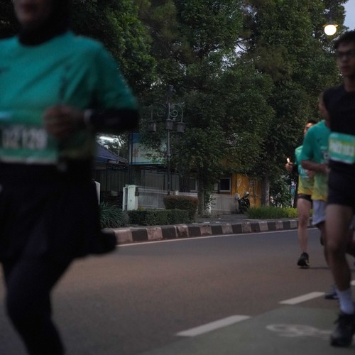 Race photo from BAUR RUN 2025