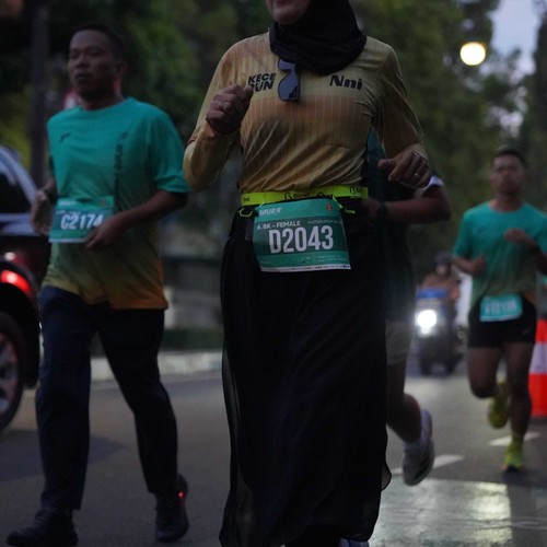 Race photo from BAUR RUN 2025