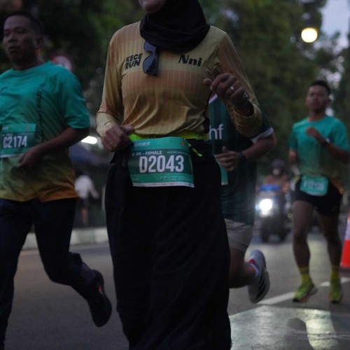 Race photo from BAUR RUN 2025