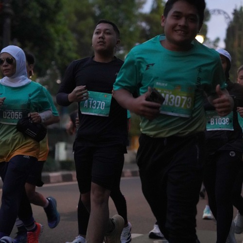 Race photo from BAUR RUN 2025