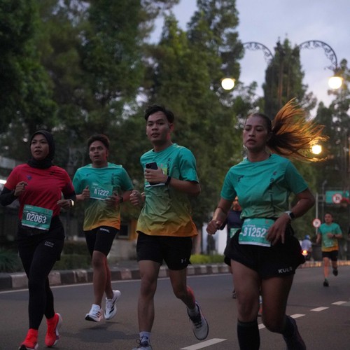 Race photo from BAUR RUN 2025