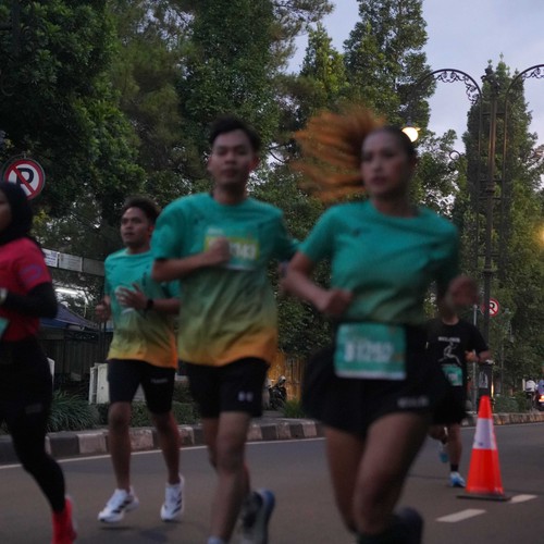 Race photo from BAUR RUN 2025
