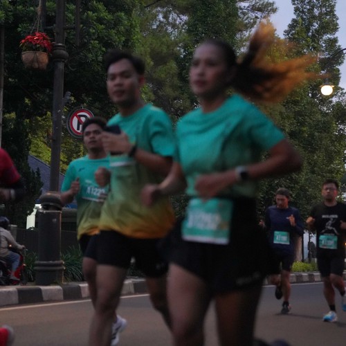 Race photo from BAUR RUN 2025