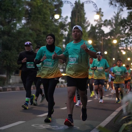 Race photo from BAUR RUN 2025