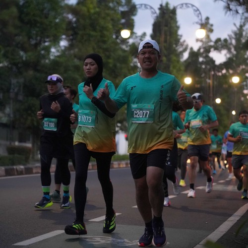 Race photo from BAUR RUN 2025