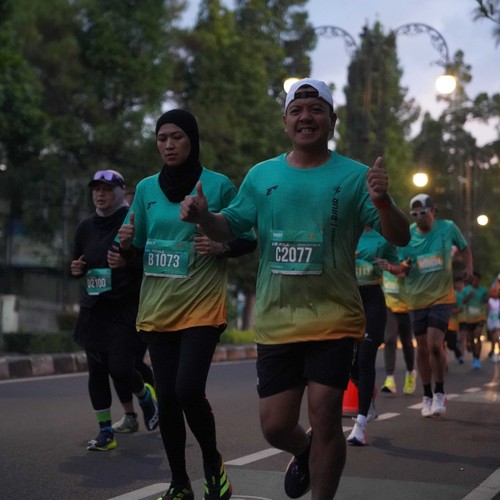 Race photo from BAUR RUN 2025