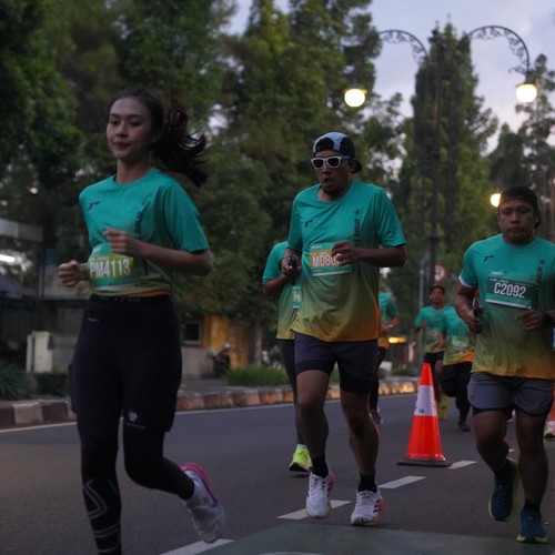 Race photo from BAUR RUN 2025