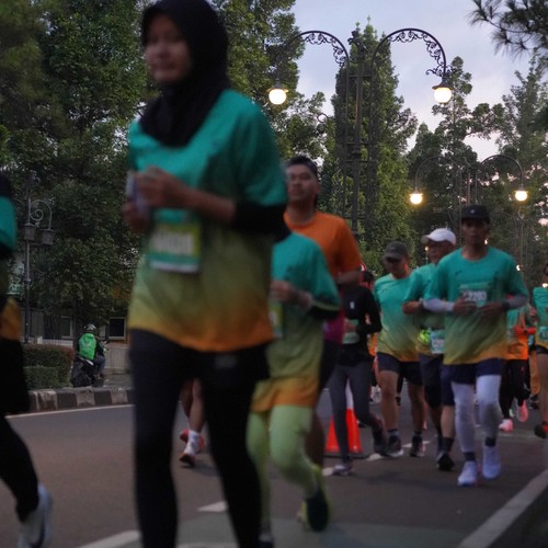 Race photo from BAUR RUN 2025