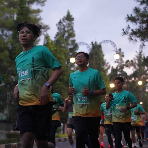 Race photo from BAUR RUN 2025