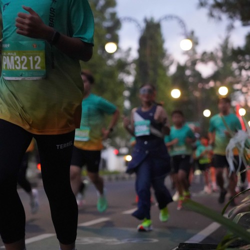 Race photo from BAUR RUN 2025
