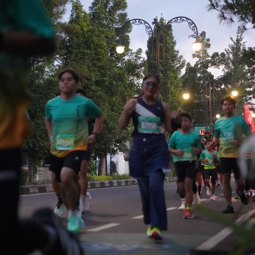 Race photo from BAUR RUN 2025