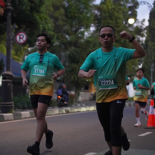 Race photo from BAUR RUN 2025