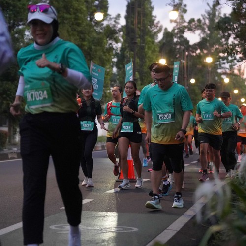 Race photo from BAUR RUN 2025
