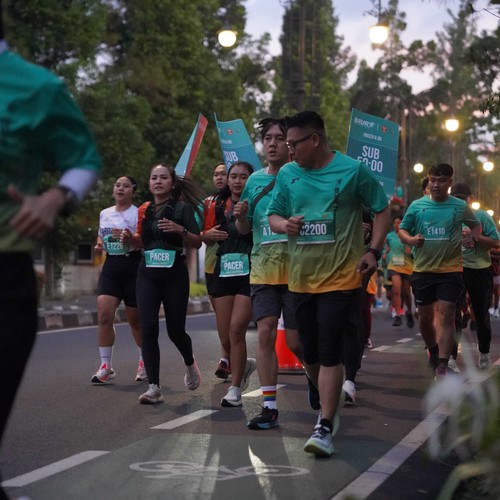 Race photo from BAUR RUN 2025