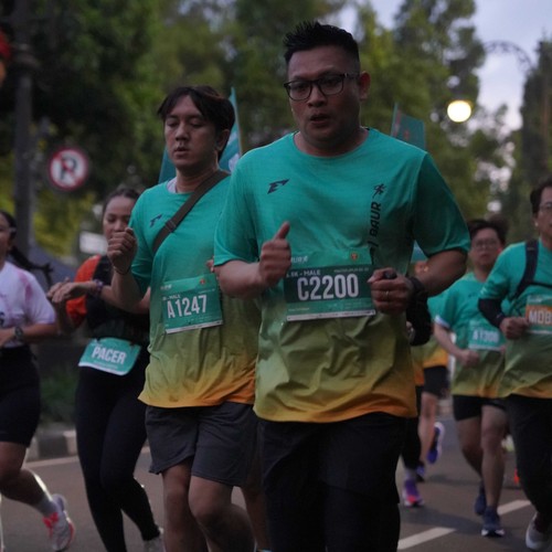 Race photo from BAUR RUN 2025