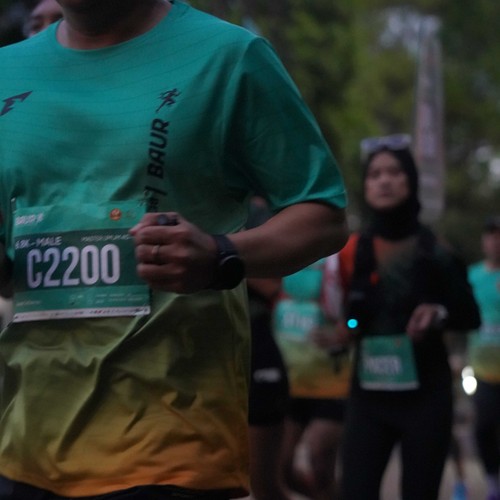 Race photo from BAUR RUN 2025