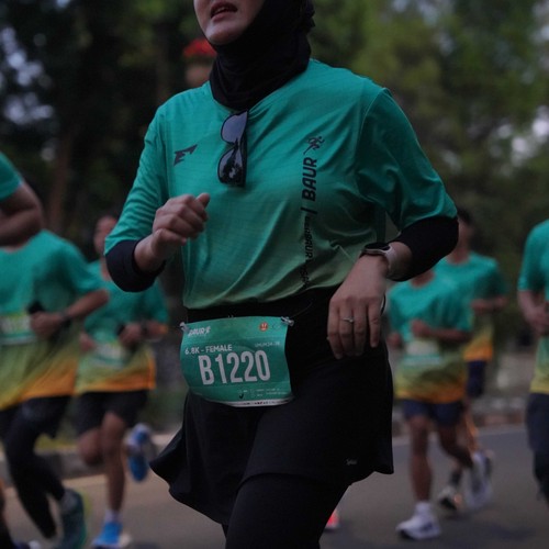 Race photo from BAUR RUN 2025
