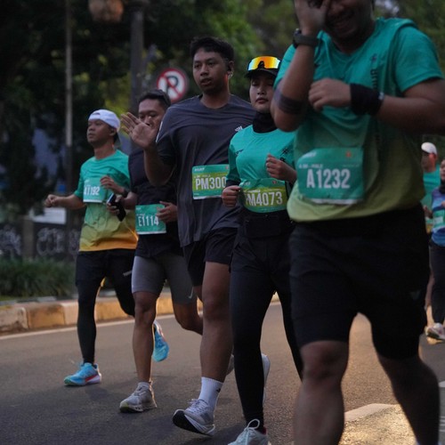 Race photo from BAUR RUN 2025