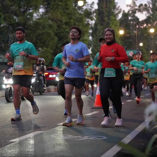 Race photo from BAUR RUN 2025