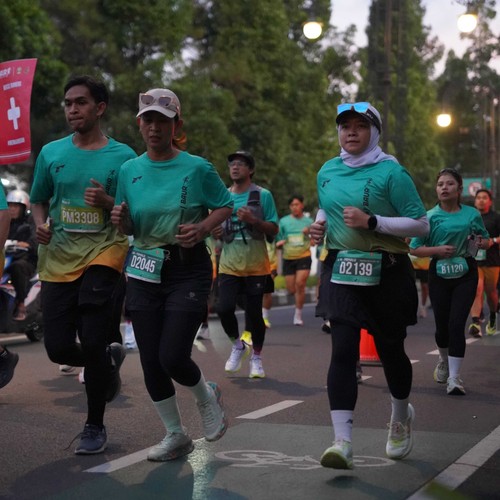 Race photo from BAUR RUN 2025