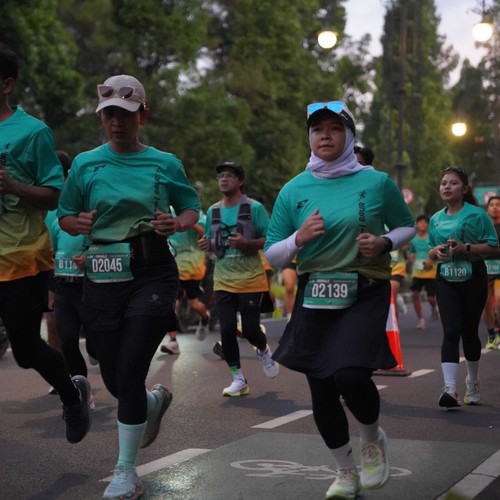 Race photo from BAUR RUN 2025