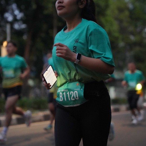 Race photo from BAUR RUN 2025