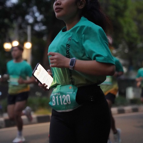 Race photo from BAUR RUN 2025