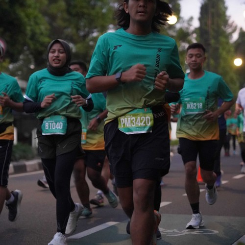 Race photo from BAUR RUN 2025