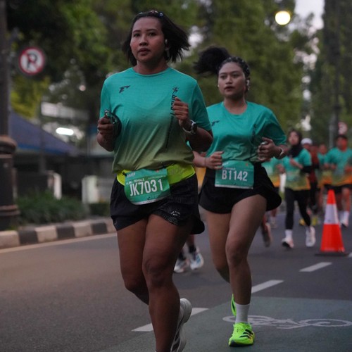 Race photo from BAUR RUN 2025