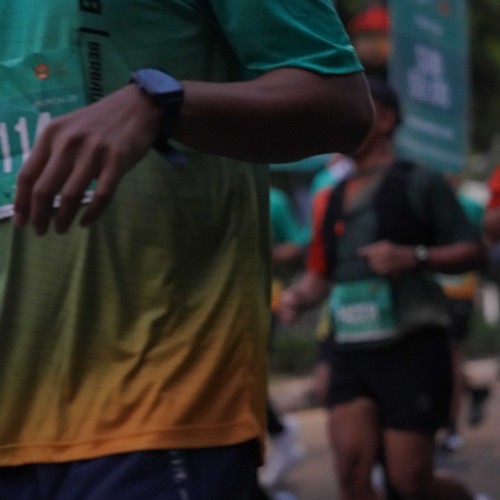 Race photo from BAUR RUN 2025