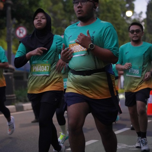 Race photo from BAUR RUN 2025