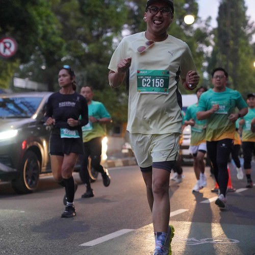 Race photo from BAUR RUN 2025