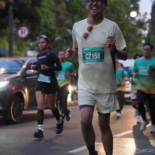 Race photo from BAUR RUN 2025