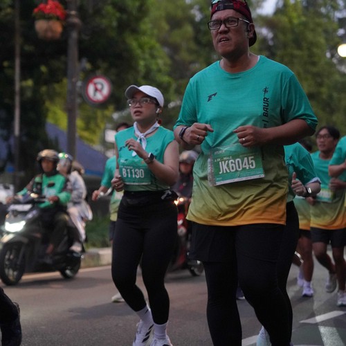 Race photo from BAUR RUN 2025