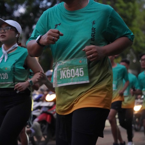 Race photo from BAUR RUN 2025