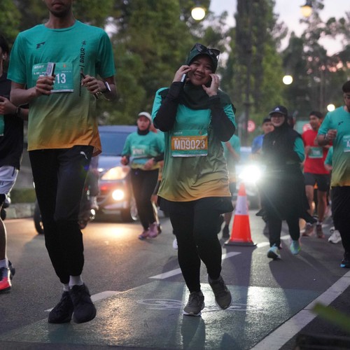 Race photo from BAUR RUN 2025