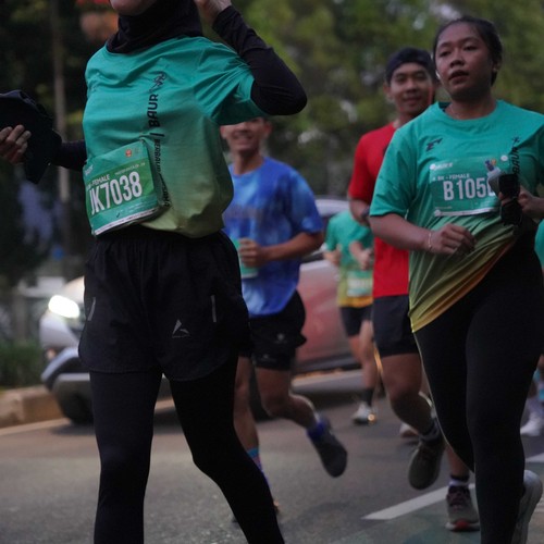 Race photo from BAUR RUN 2025
