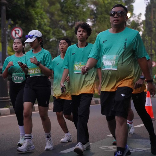 Race photo from BAUR RUN 2025