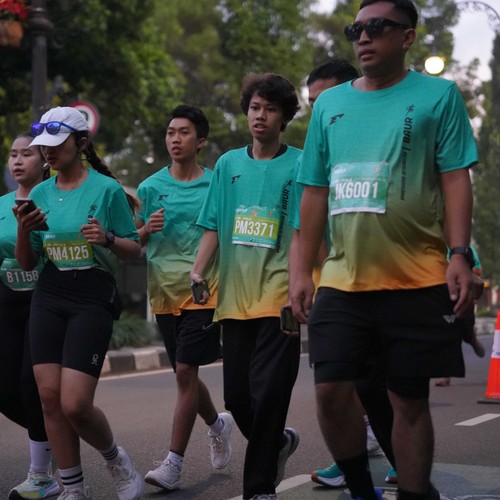 Race photo from BAUR RUN 2025